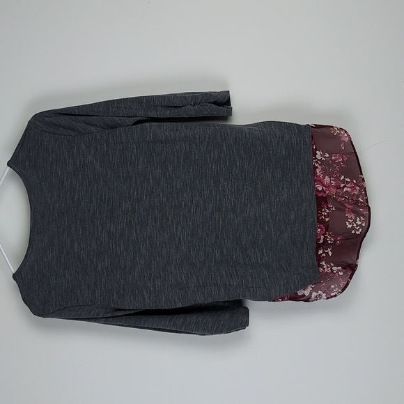 Women's Layered Top by Fortune & Ivy size small - Picture 5 of 5
